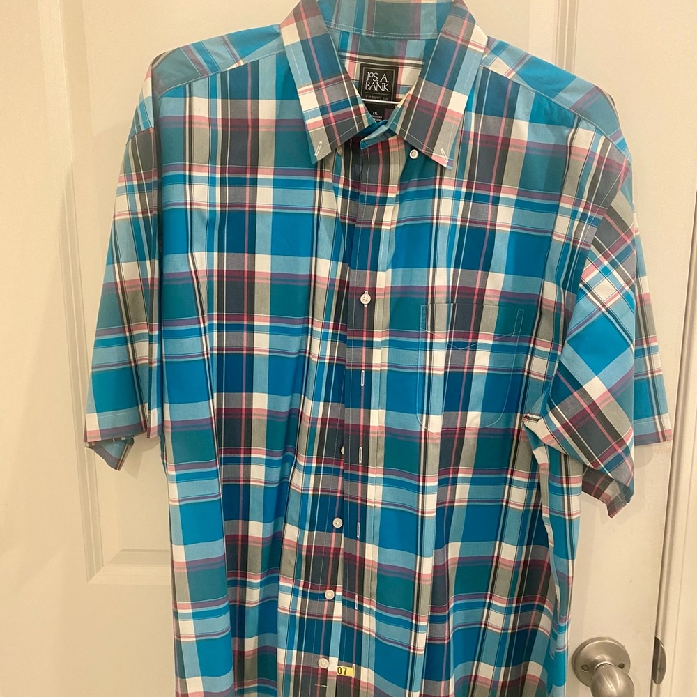 Jos A Bank Men’s shirt XXL.